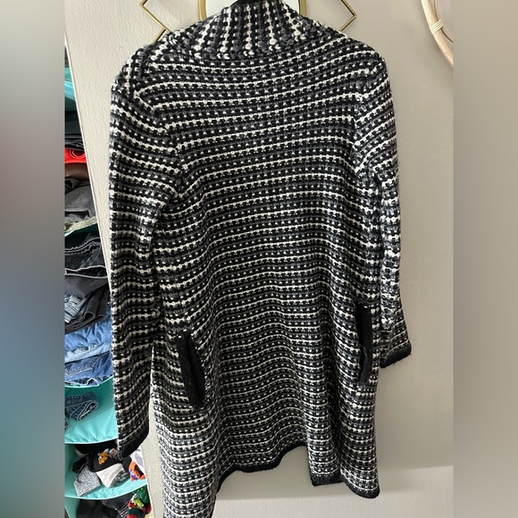 Cardigan - Picture 4 of 4